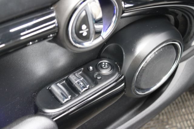 Used 2018 MINI Cooper S FWD image 12