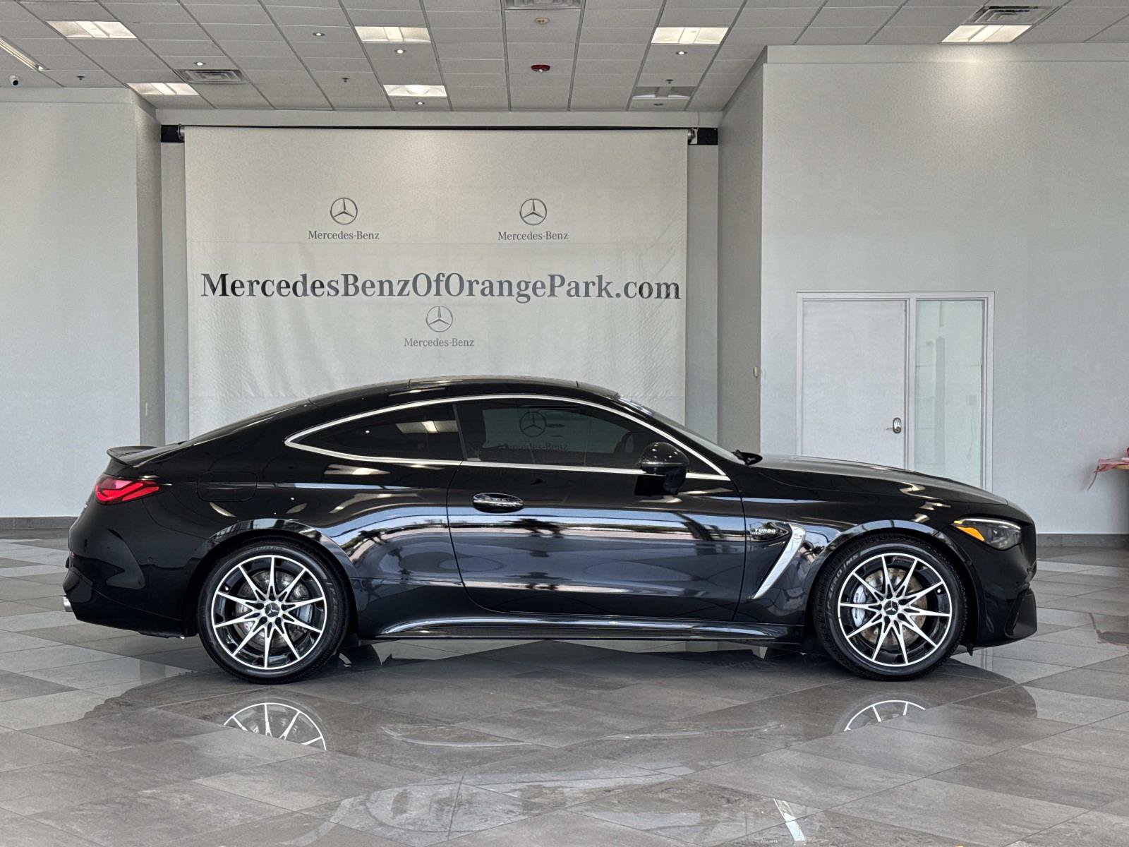 Certified 2025 Mercedes-Benz CLE 53 AMG 4MATIC Coupe image 3