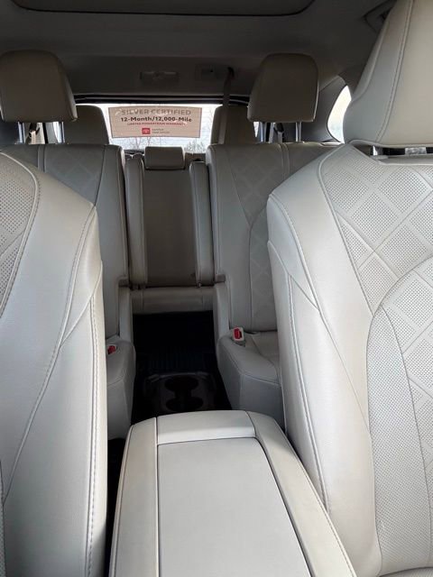Used 2021 Toyota Highlander Platinum AWD/4WD image 41
