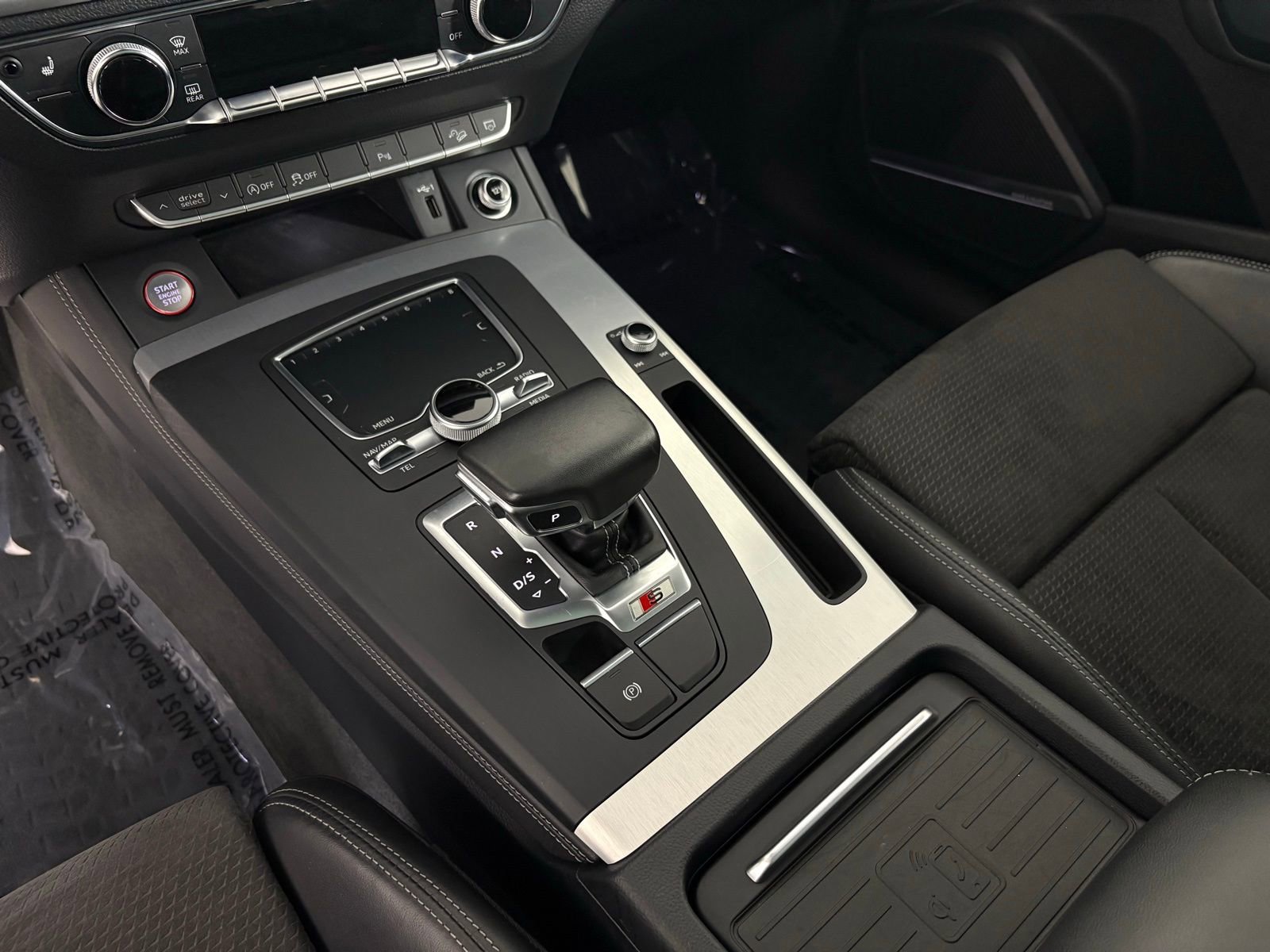 Used 2019 Audi SQ5 Premium Plus w/ Premium Plus Package AWD/4WD image 19