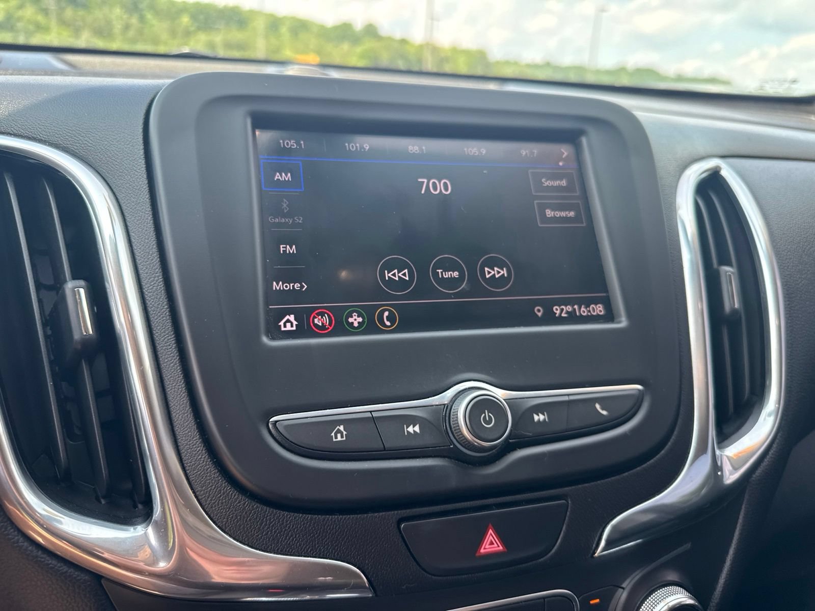 Used 2020 Chevrolet Equinox LT AWD/4WD image 29