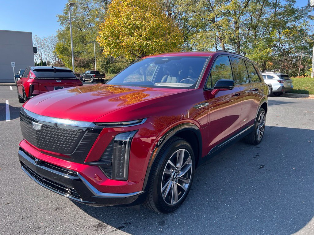 Used 2026 Cadillac Vistiq Sport w/ LPO, Floor Liner Package AWD/4WD image 11