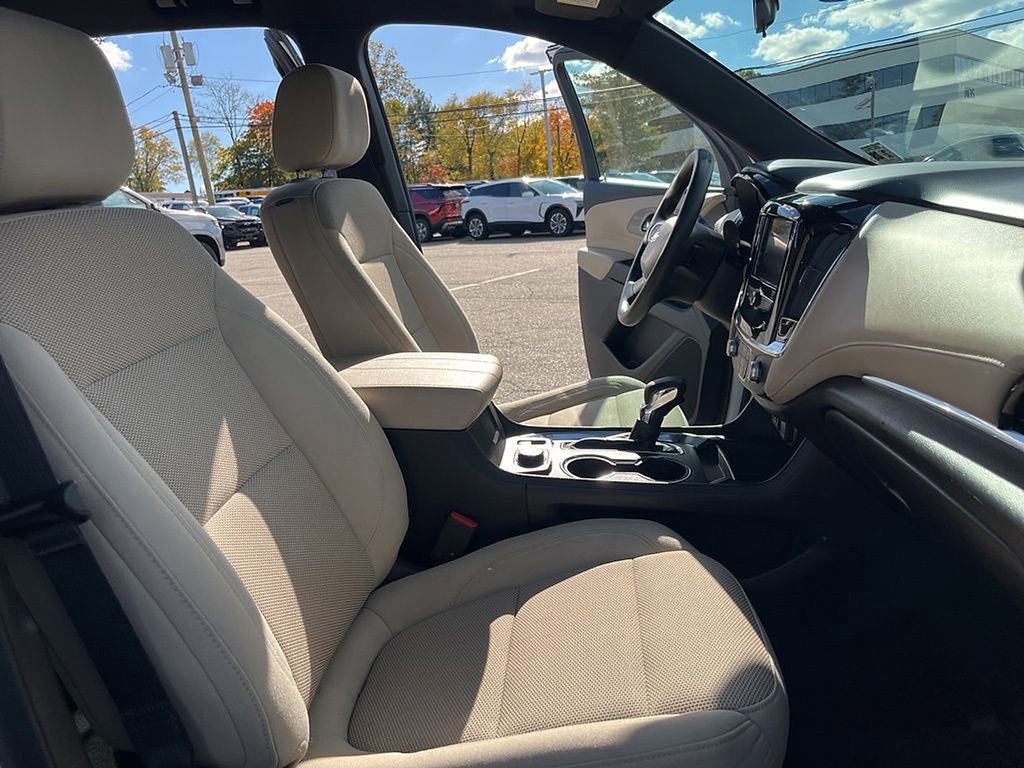 Used 2023 Chevrolet Traverse LS w/ Safety Package image 59