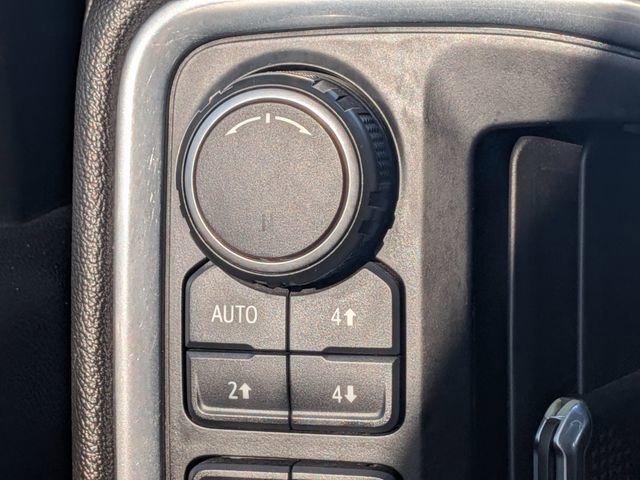 Used 2019 Chevrolet Silverado 1500 High Country w/ Technology Package image 26