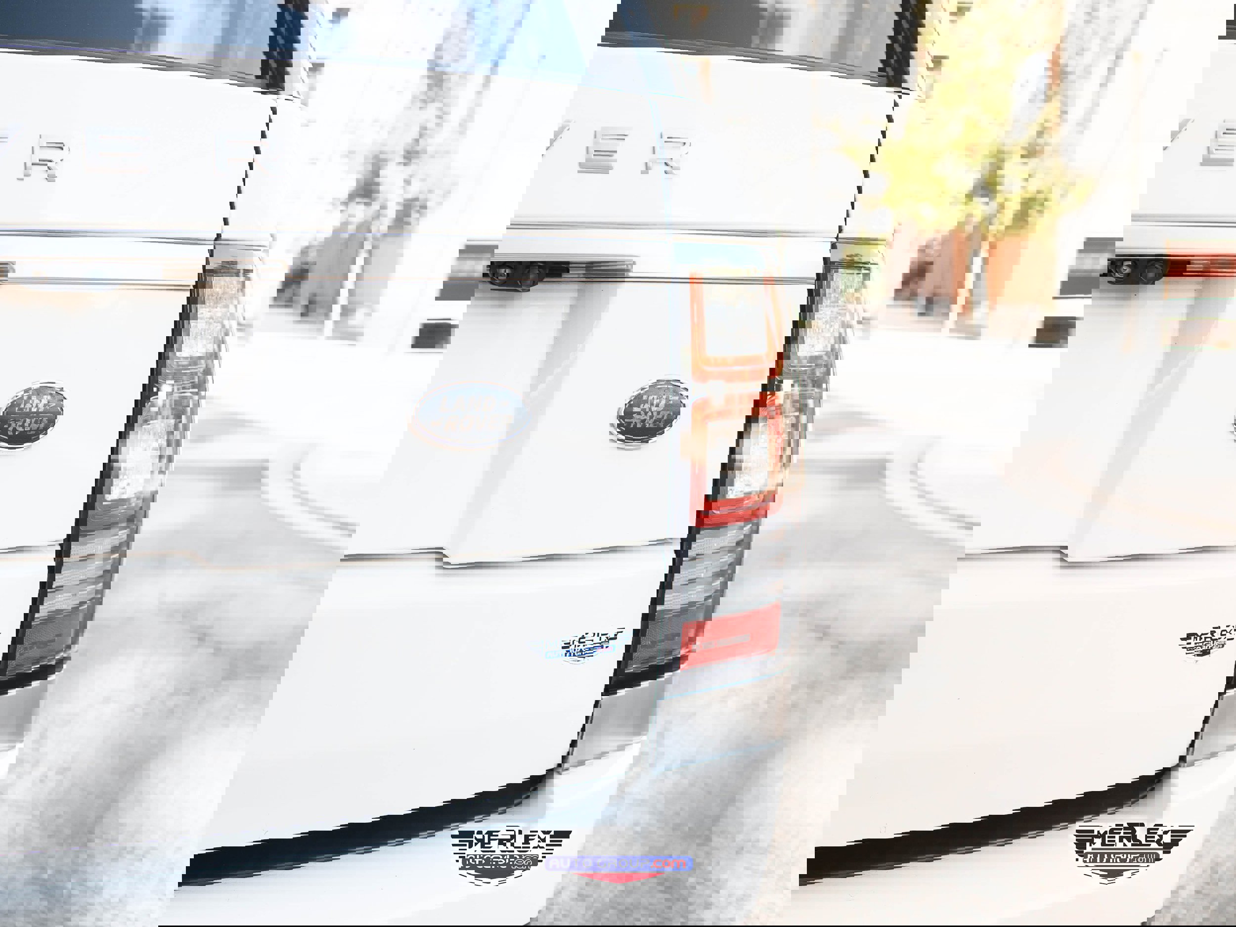 Used 2016 Land Rover Range Rover Holland & Holland image 51