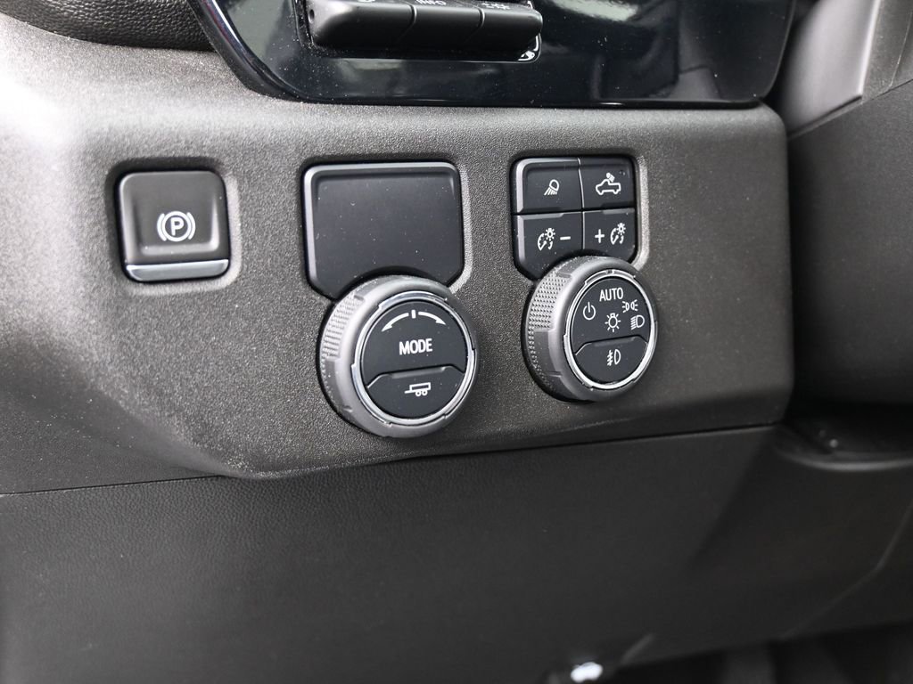 Used 2023 Chevrolet Silverado 1500 LTZ w/ LTZ Premium Package image 61