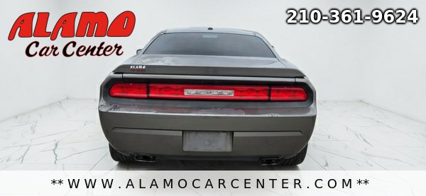 Used 2012 Dodge Challenger SXT RWD image 4