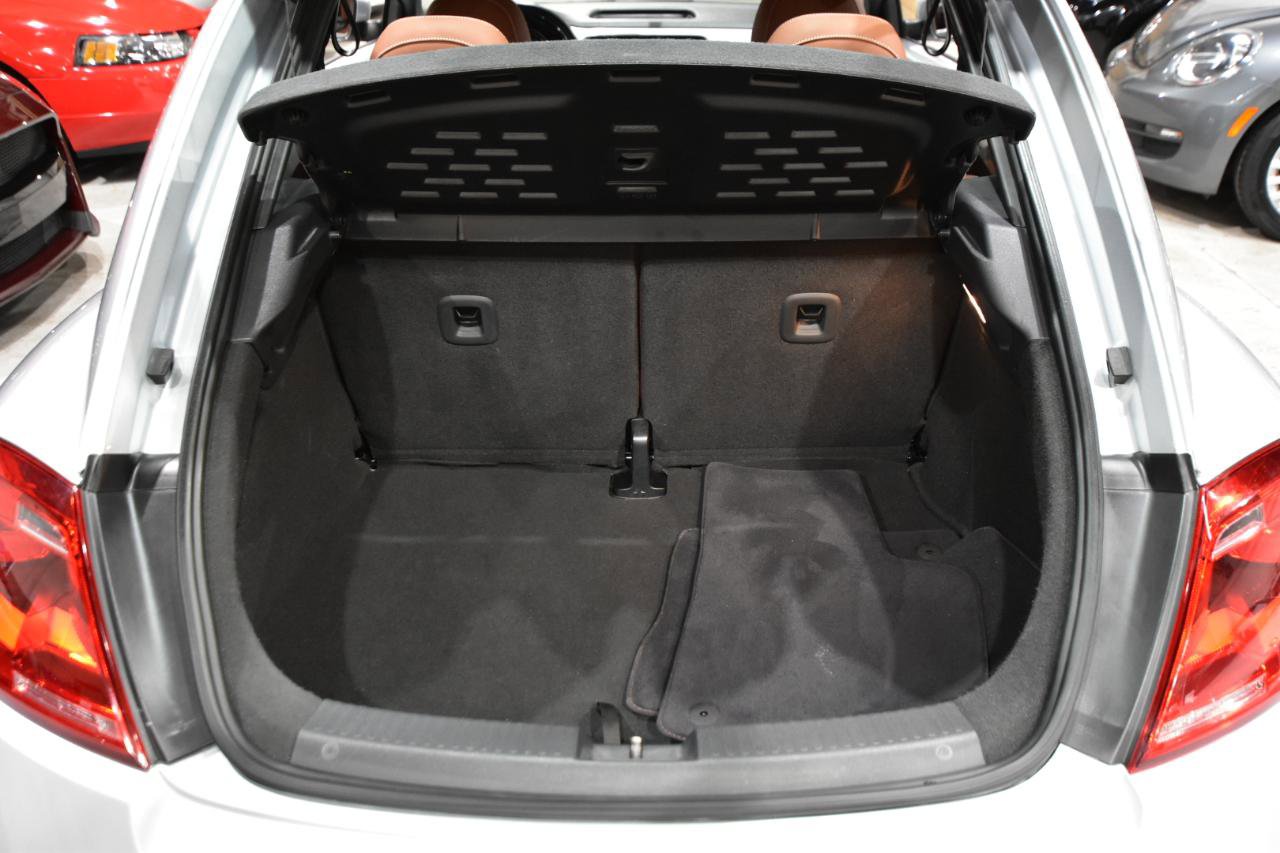 Used 2015 Volkswagen Beetle 1.8T Classic FWD image 34
