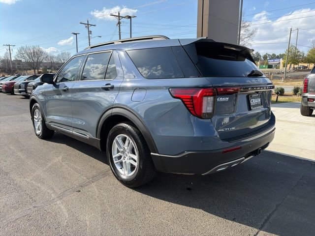 Used 2025 Ford Explorer Active w/ Active Comfort Package image 5