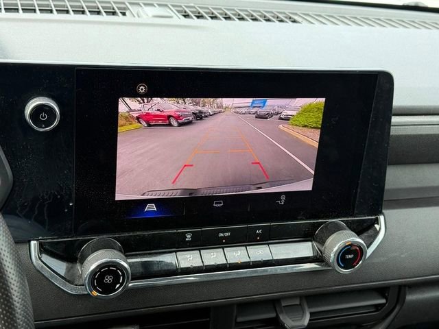 Used 2023 Chevrolet Colorado W/T image 22