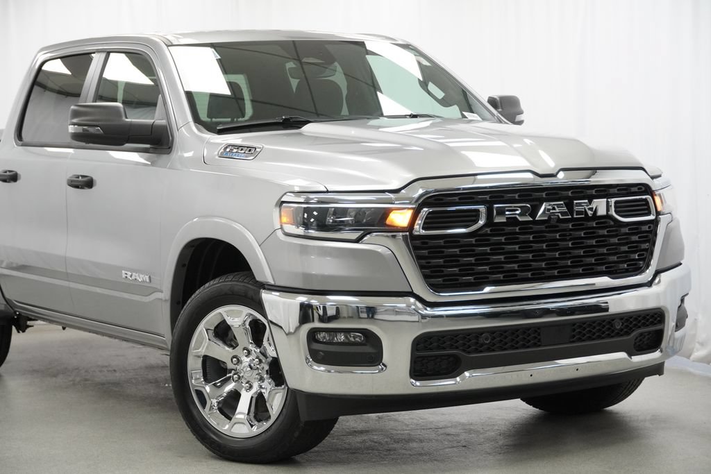 Used 2025 RAM 1500 Big Horn AWD/4WD image 6