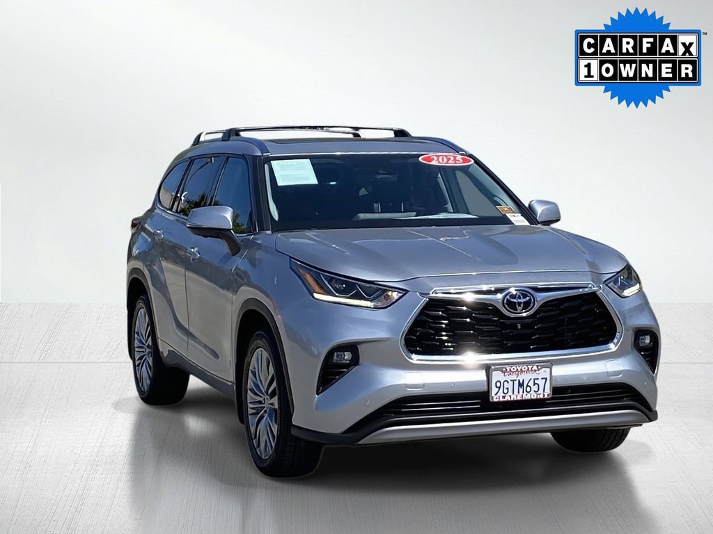 Used 2023 Toyota Highlander Platinum image 13