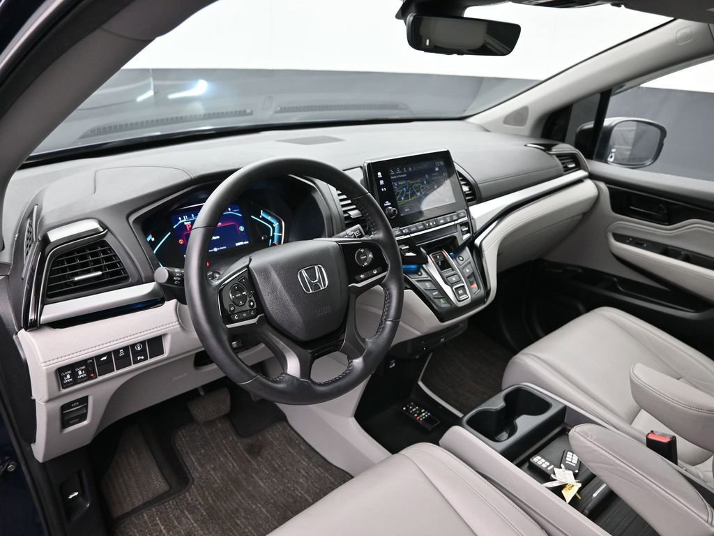 Certified 2024 Honda Odyssey Touring image 27