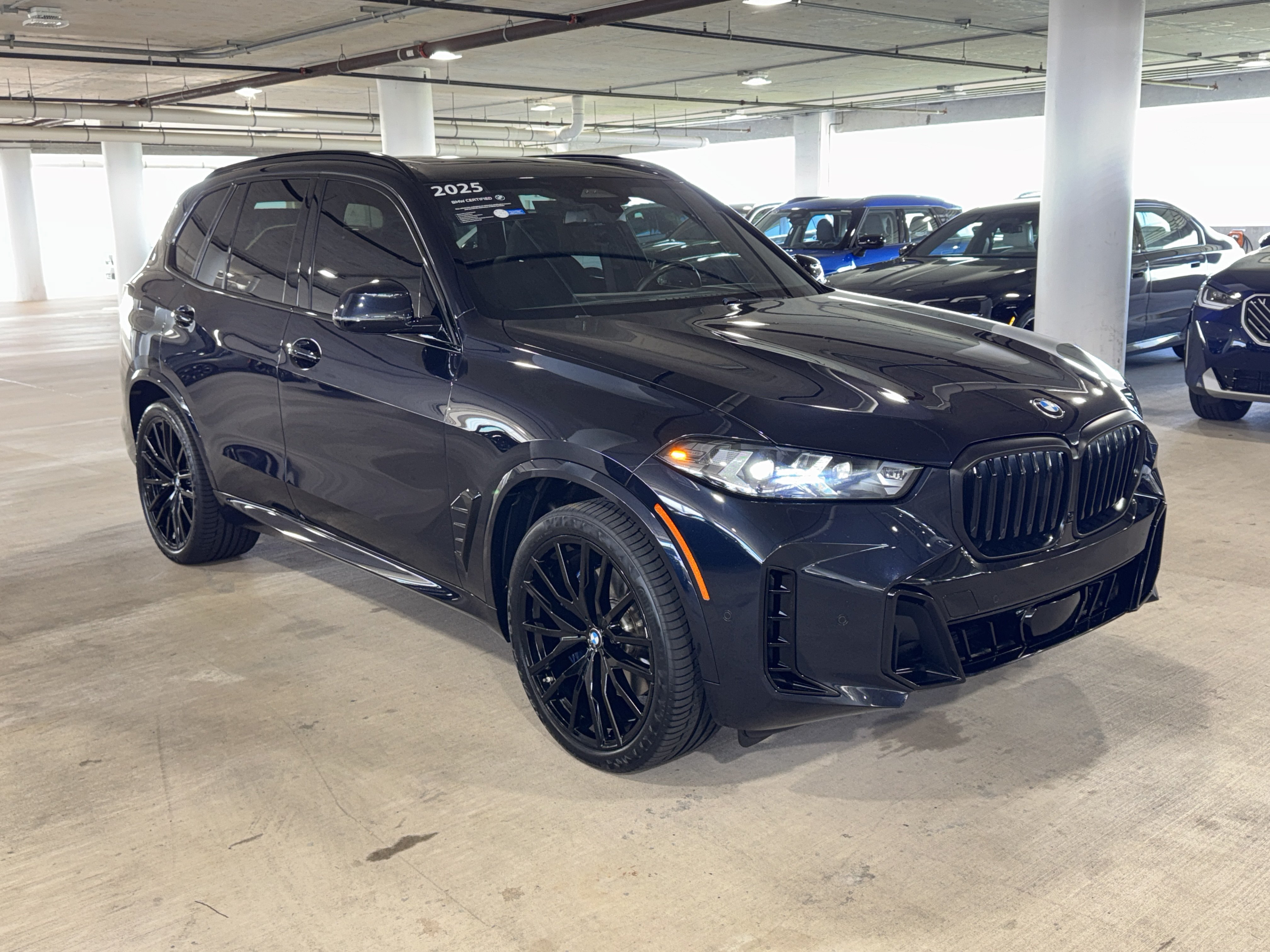 Used 2025 BMW X5 xDrive40i w/ M Sport Package AWD/4WD image 2