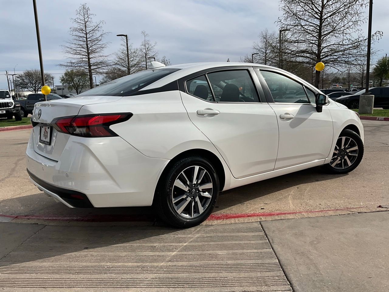 Used 2025 Nissan Versa SV image 6