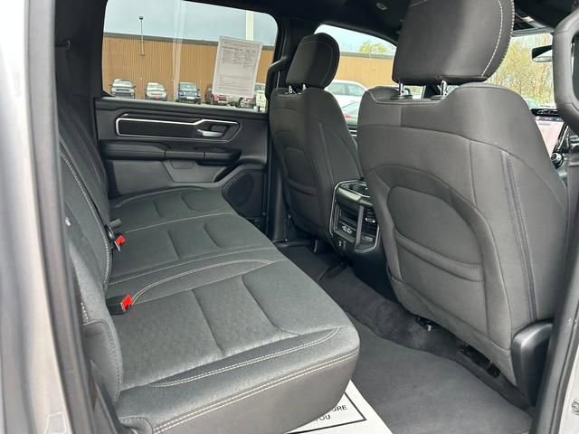 Used 2025 RAM 1500 Big Horn AWD/4WD image 28