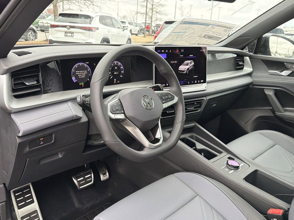 New 2026 Volkswagen Tiguan SE R-Line image 10