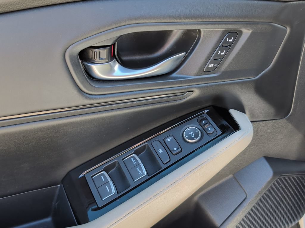 Used 2025 Honda Accord Touring image 15