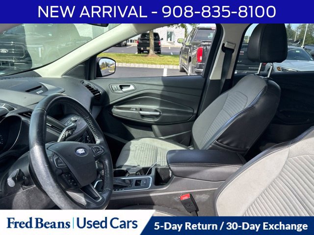 Used 2017 Ford Escape SE w/ Equipment Group 201A AWD/4WD image 13