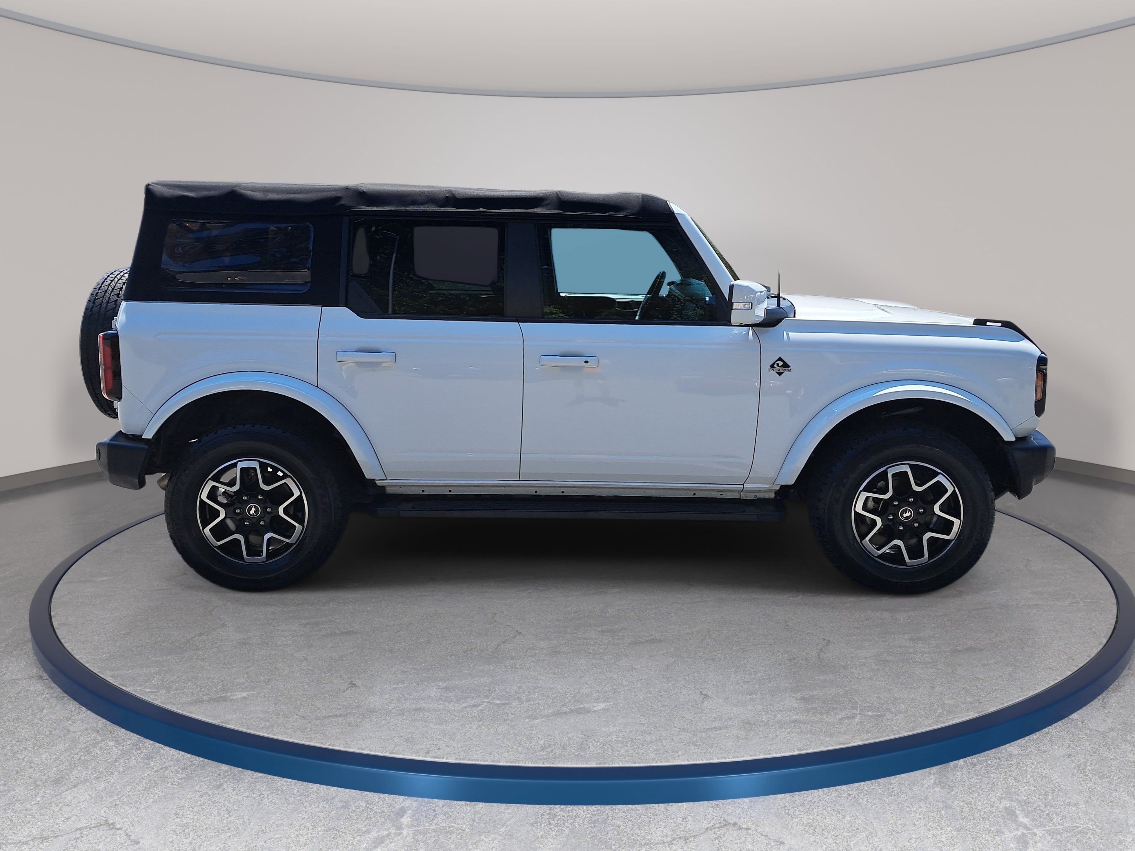 Used 2022 Ford Bronco Outer Banks AWD/4WD image 4
