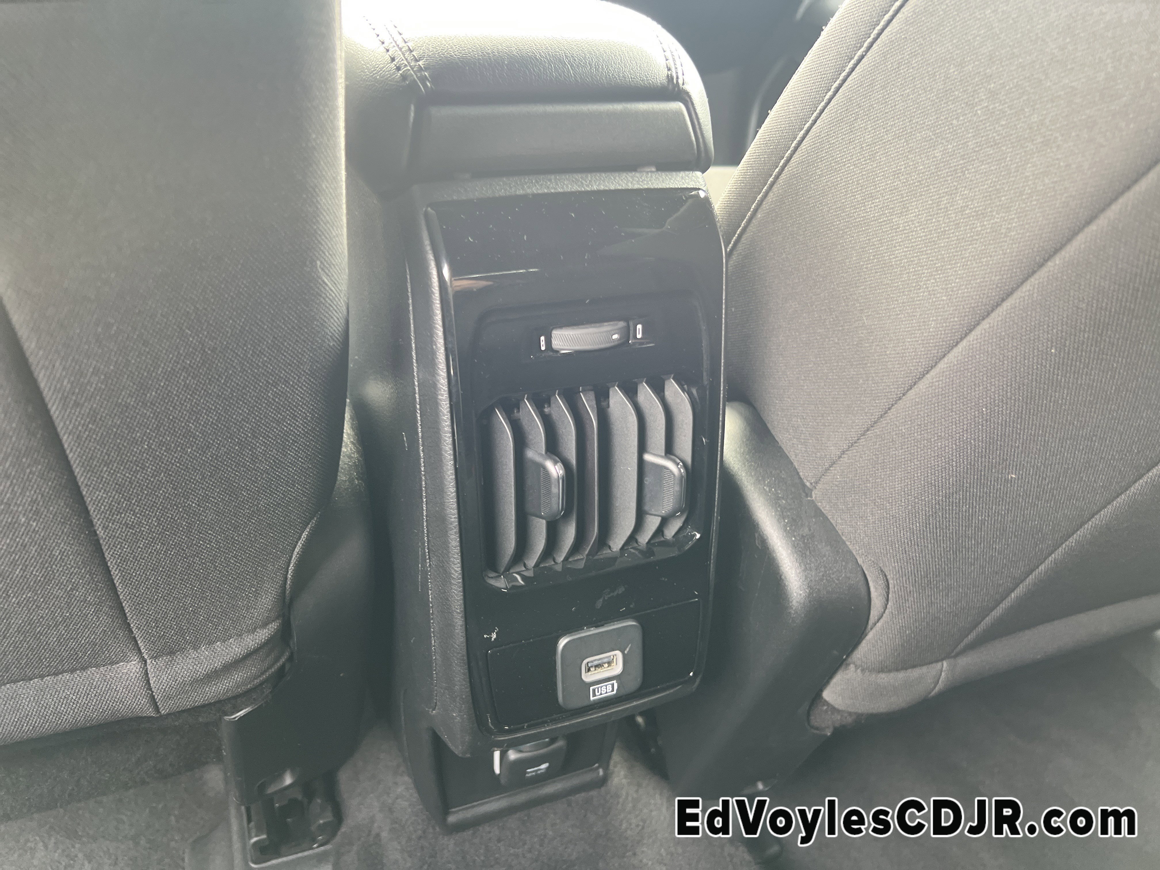 Used 2023 Jeep Compass Sport image 27