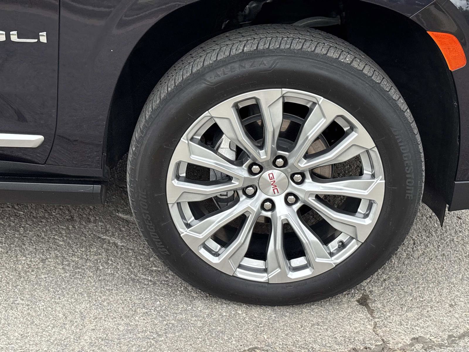 Certified 2024 GMC Yukon Denali w/ Advanced Technology Package AWD/4WD image 10