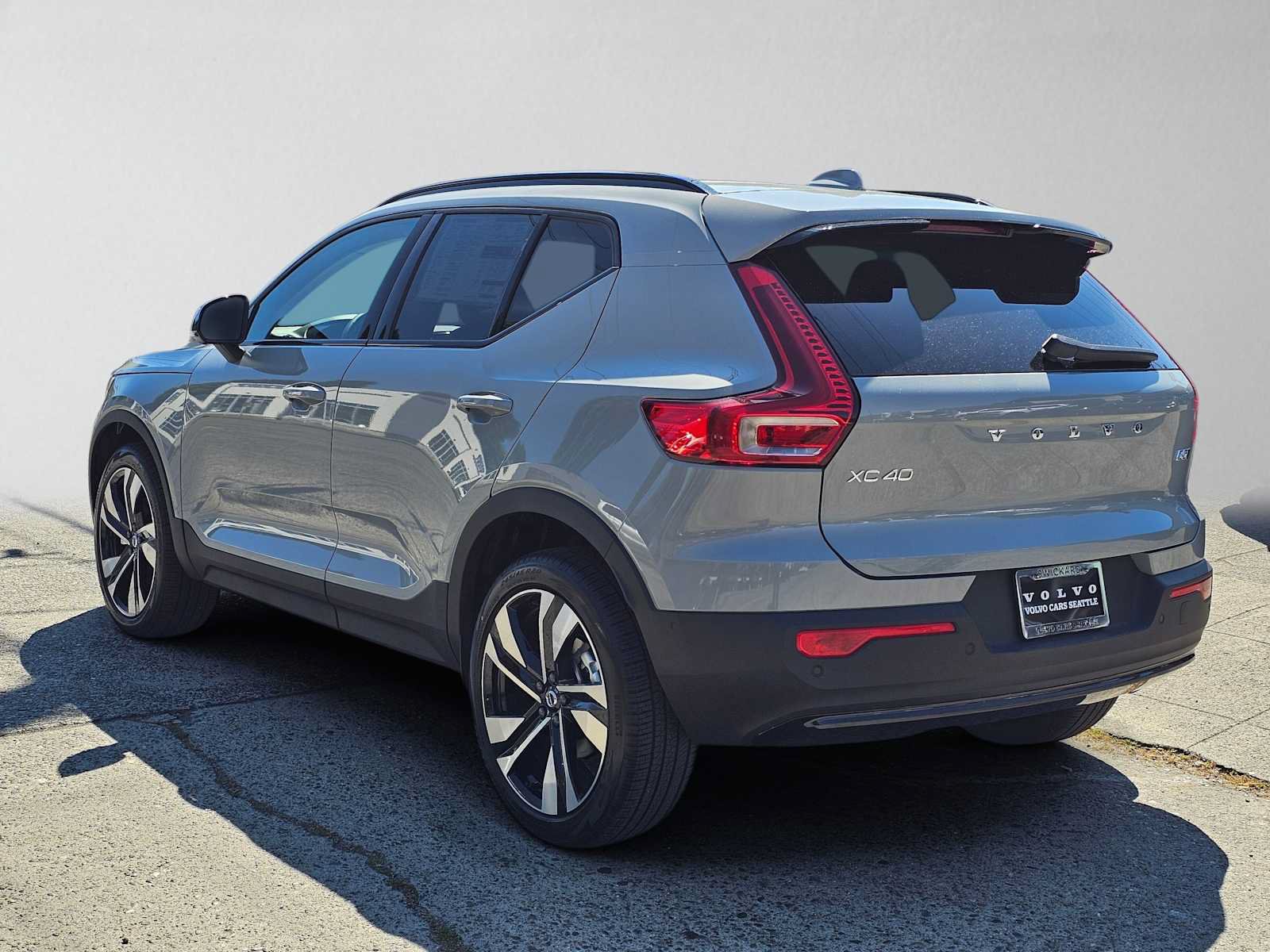 New 2026 Volvo XC40 B5 Ultra w/ Protection Package Premier AWD/4WD image 5