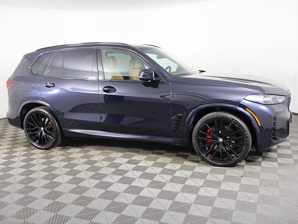 Used 2024 BMW X5 xDrive40i w/ M Sport Package image 21