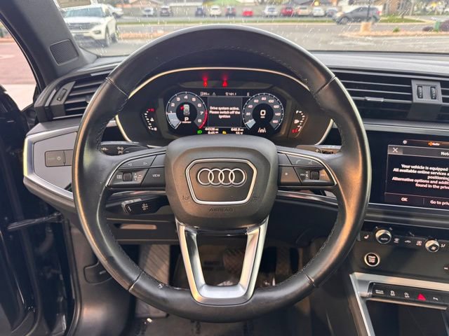Used 2022 Audi Q3 2.0T Premium w/ Convenience Package AWD/4WD image 12