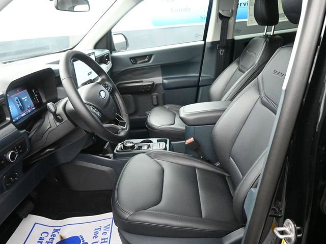 New 2025 Ford Maverick Lariat w/ Black Appearance Package image 11