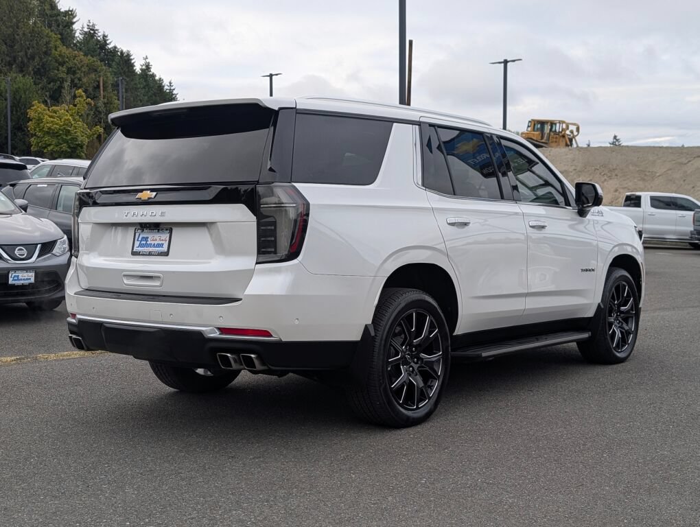 Certified 2025 Chevrolet Tahoe High Country w/ Sun And Tow Package AWD/4WD image 5