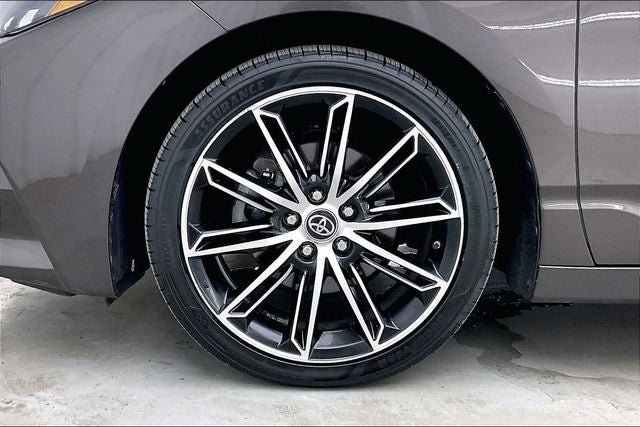 Used 2019 Toyota Avalon XSE w/ All Weather Liner Package FWD image 10