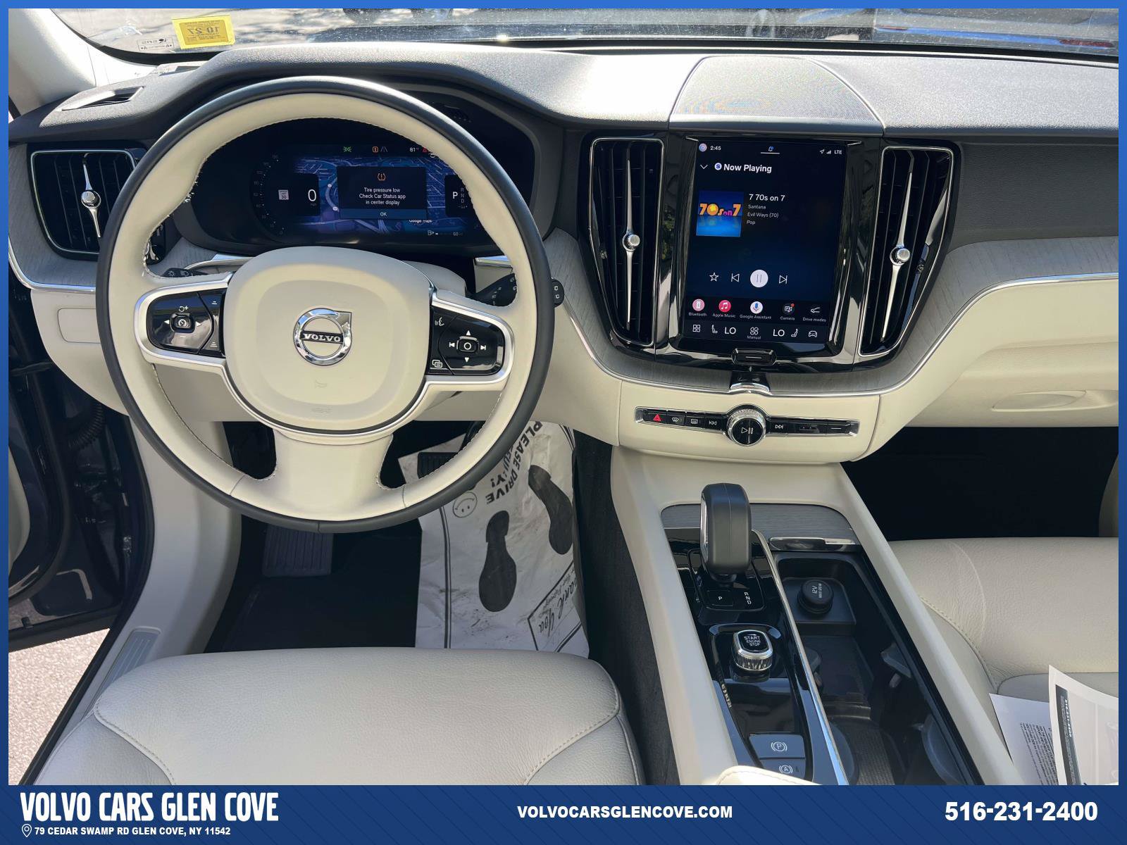 Certified 2024 Volvo XC60 B5 Plus AWD/4WD image 12
