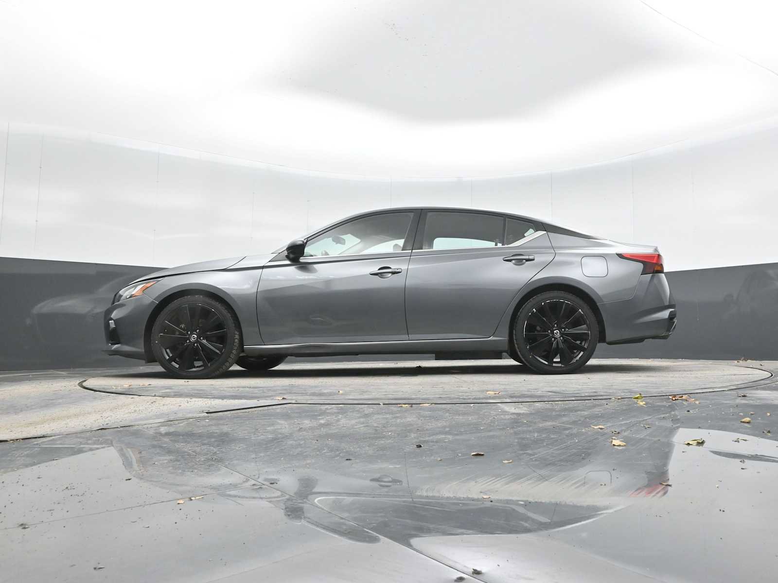 Used 2022 Nissan Altima 2.5 SR image 34