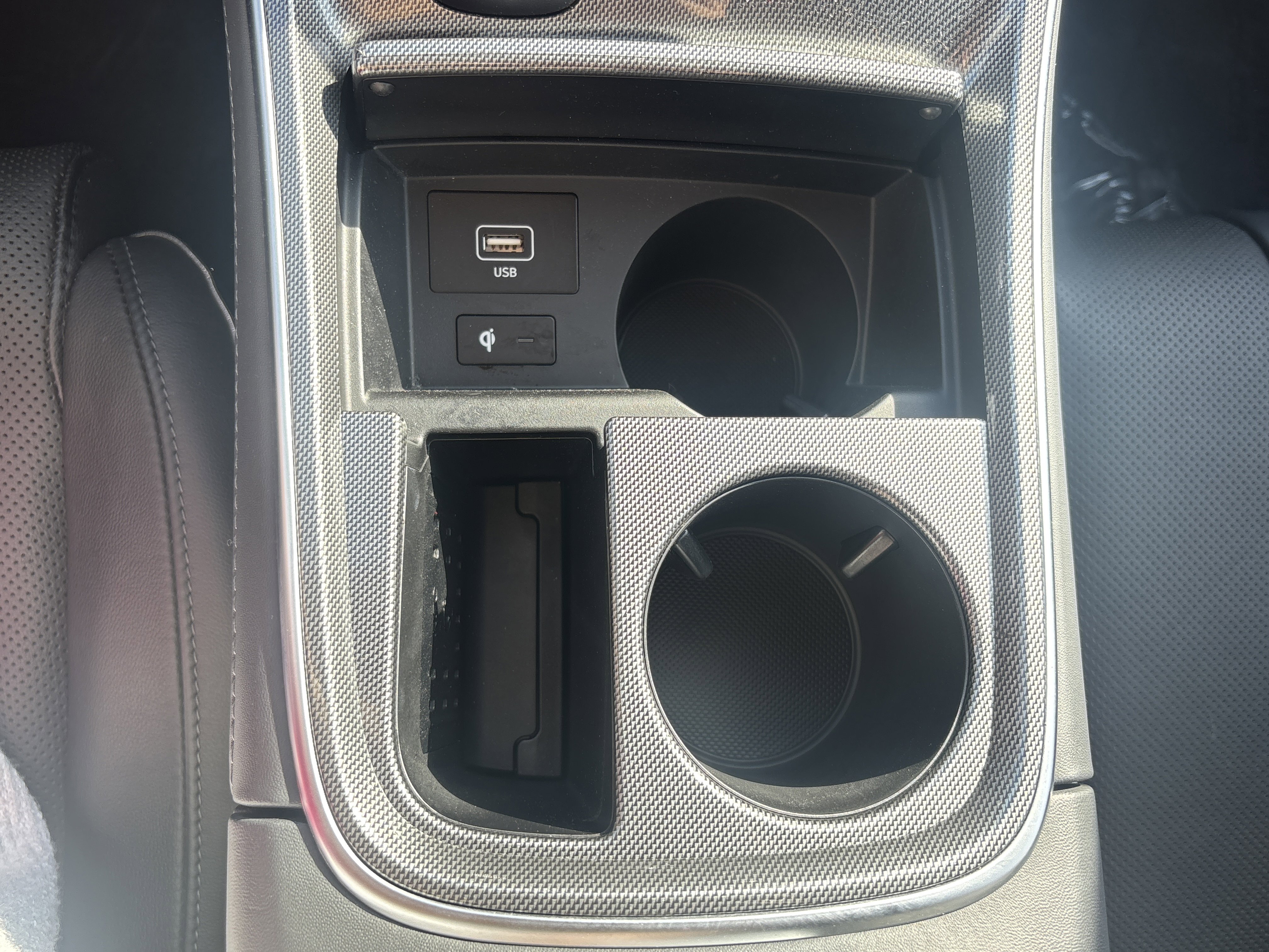 Used 2023 Hyundai Santa Fe Limited image 33