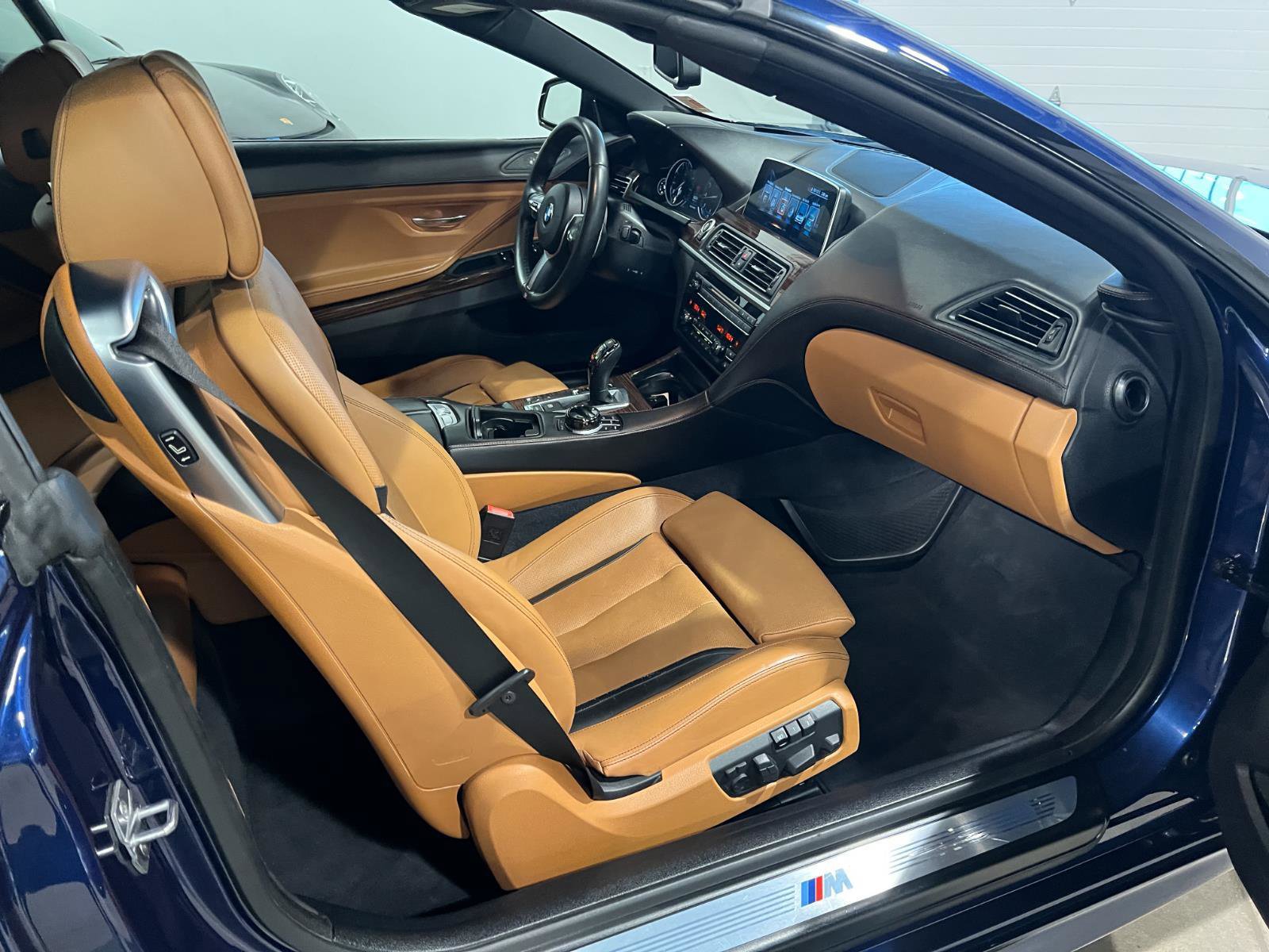 Used 2017 BMW 650i Convertible image 31