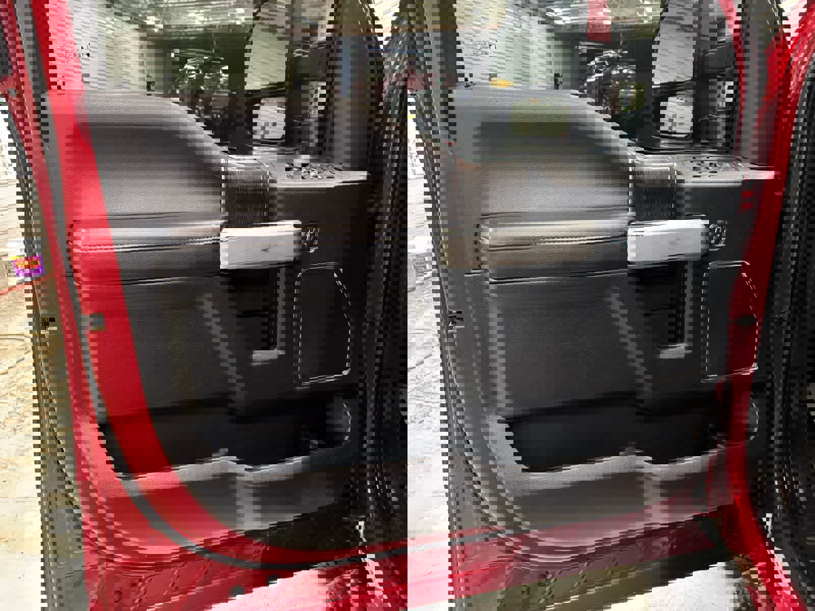 Used 2020 Ford F250 Lariat w/ Lariat Ultimate Package image 9