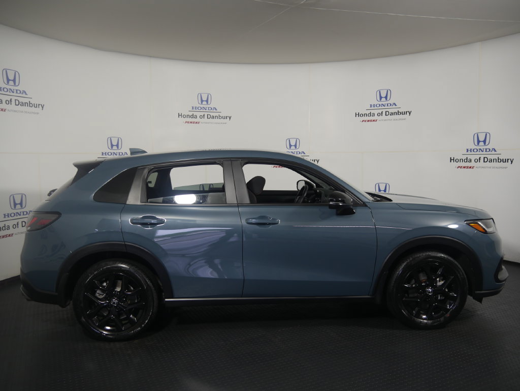 Used 2024 Honda HR-V Sport image 3