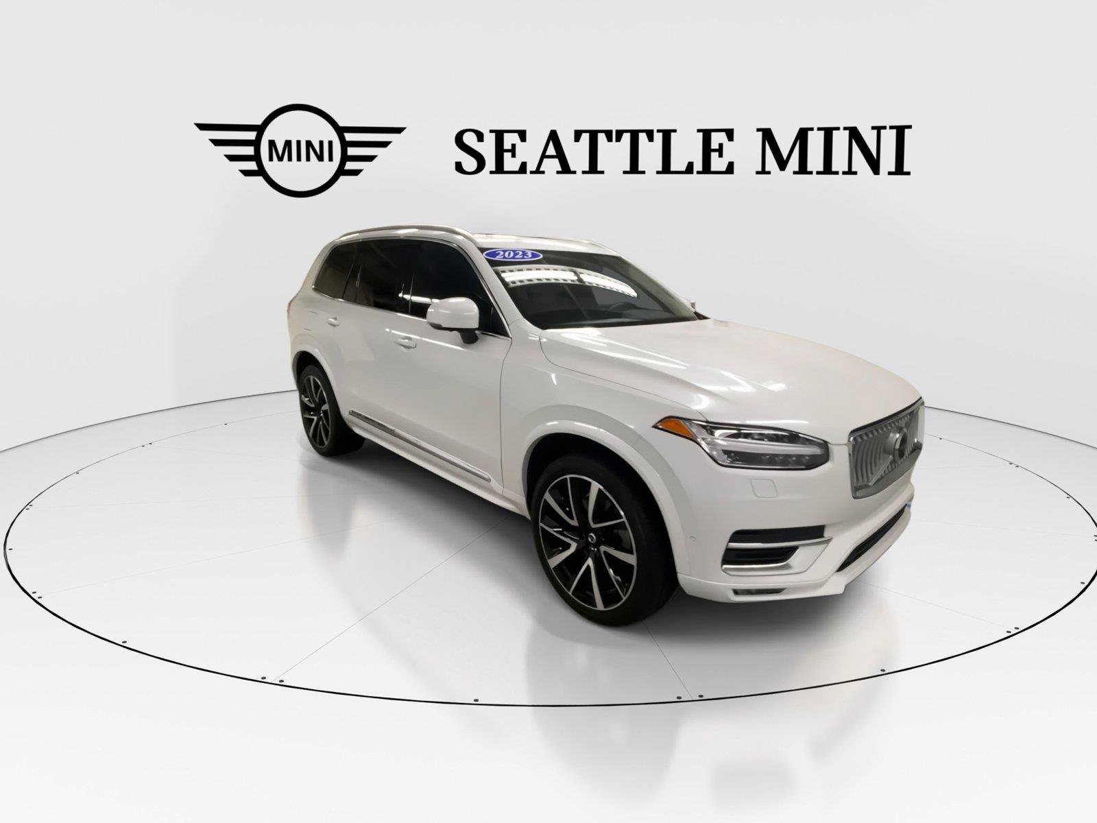 Used 2023 Volvo XC90 B6 Plus w/ Protection Package Premier AWD/4WD image 2