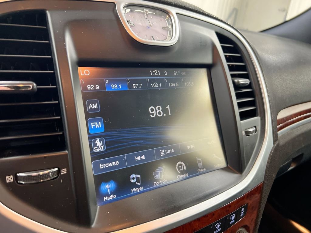 Used 2012 Chrysler 300 Limited image 14