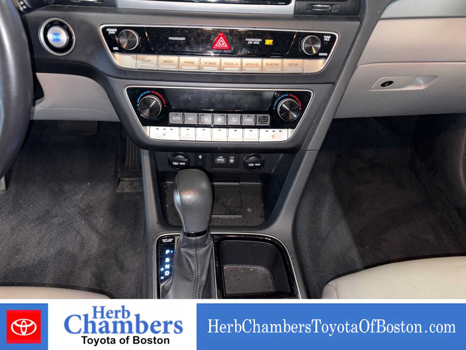 Used 2019 Hyundai Sonata SEL w/ Tech Package 02 FWD image 16