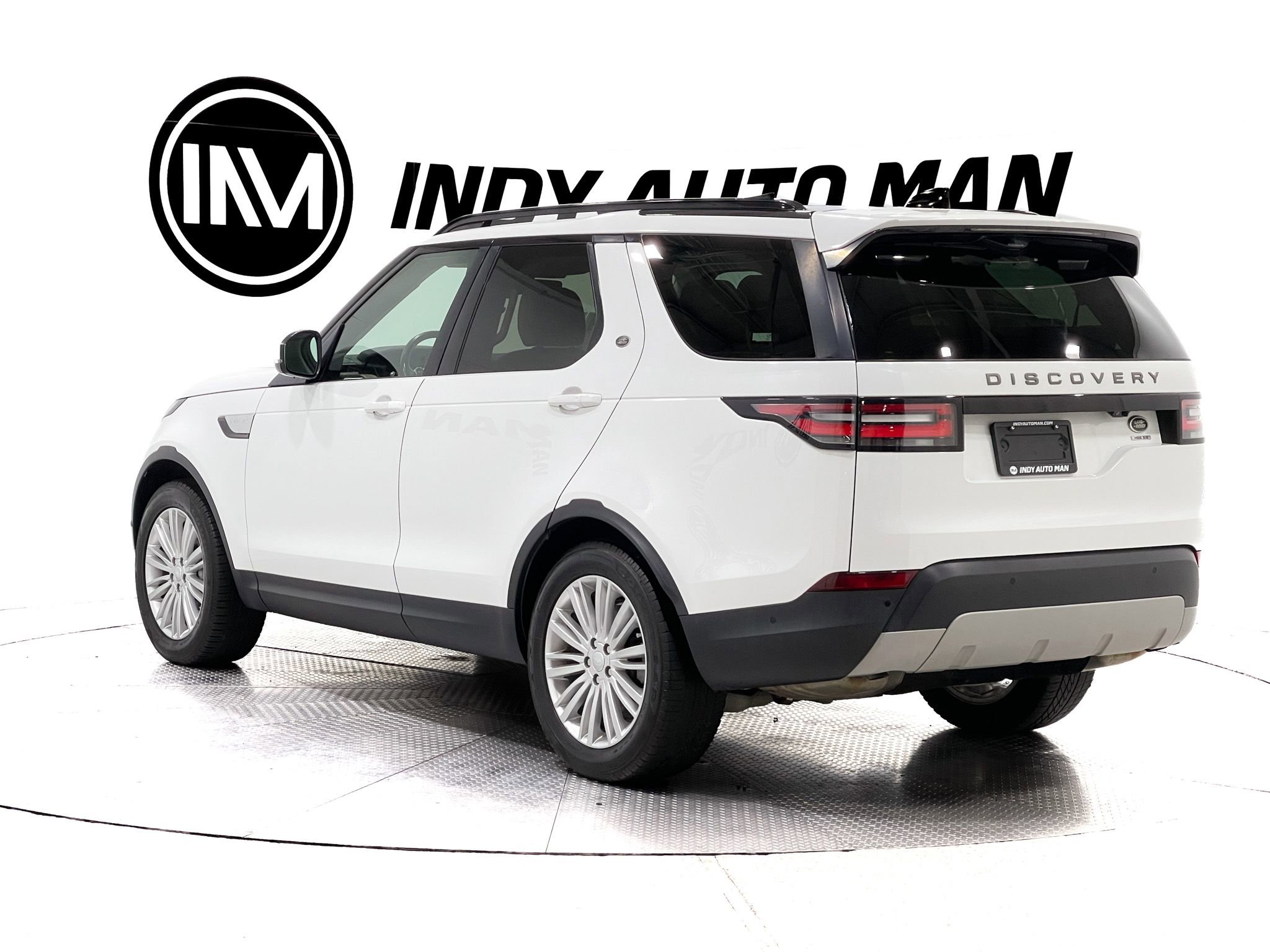 Used 2018 Land Rover Discovery HSE AWD/4WD image 6