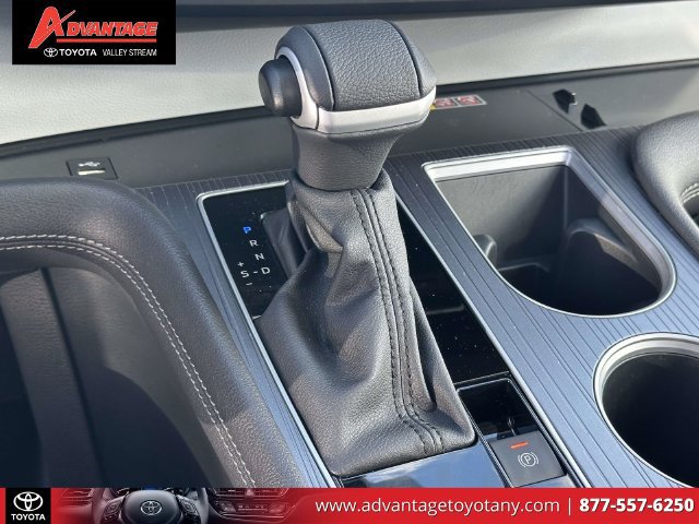 Certified 2026 Toyota Sienna XLE AWD/4WD image 35