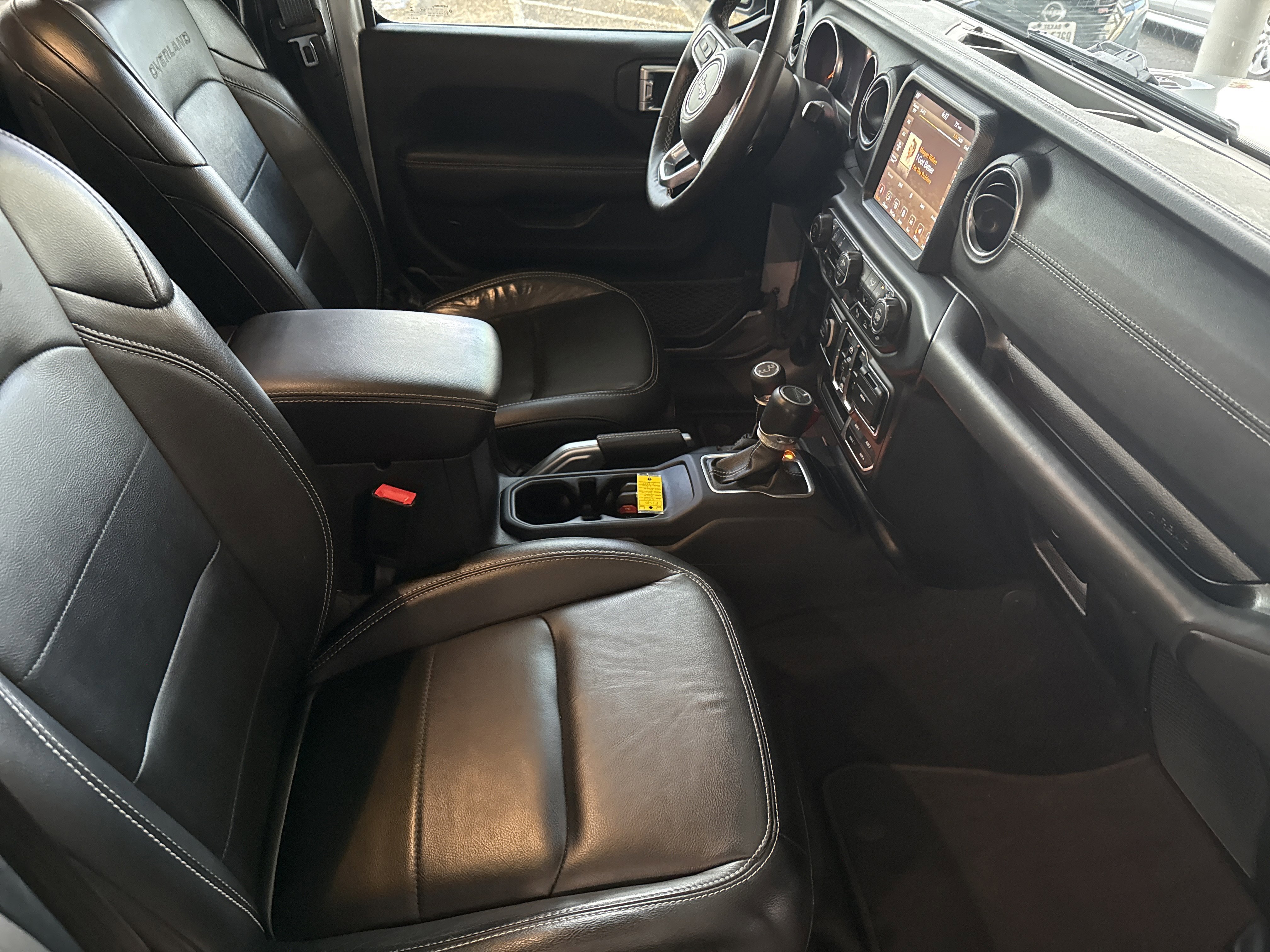 Used 2020 Jeep Gladiator Overland image 16