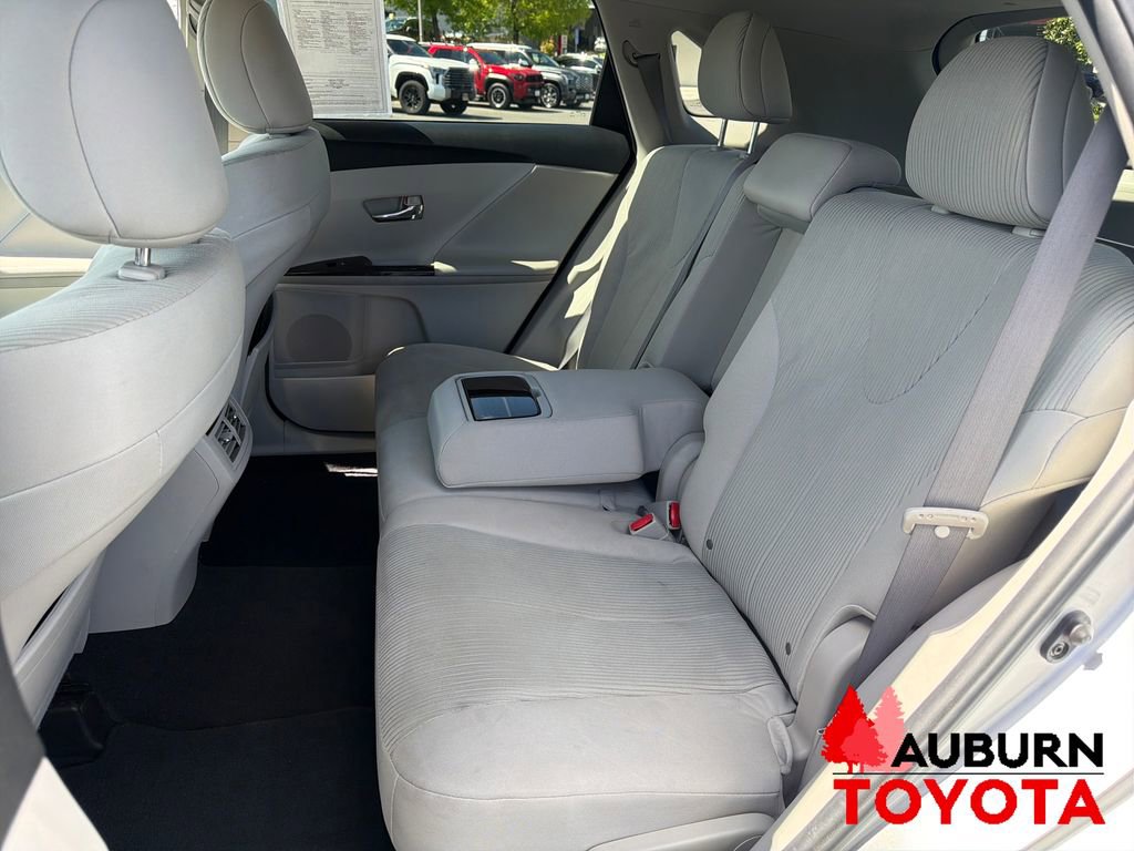 Used 2010 Toyota Venza AWD image 18