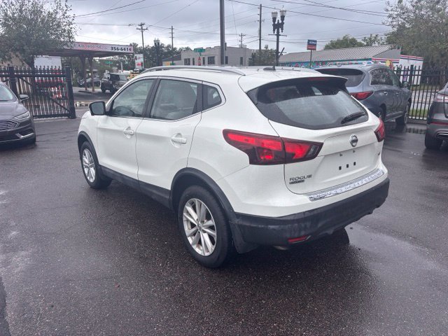 Used 2018 Nissan Rogue Sport SV w/ SV Technology Package FWD image 6