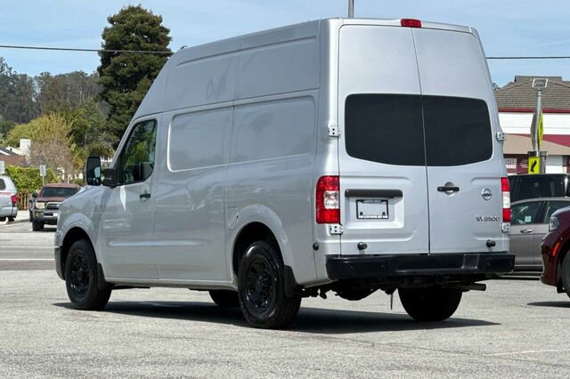 Used 2019 Nissan NV 3500 SV w/ Back Door Glass Package image 6