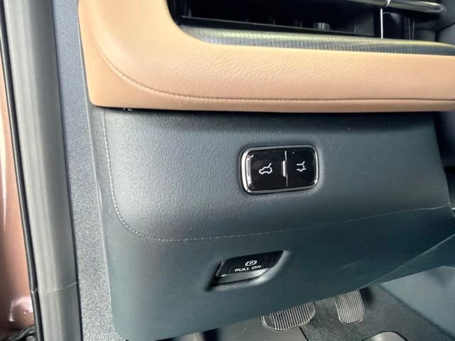 New 2026 Lincoln Navigator Black Label AWD/4WD image 23