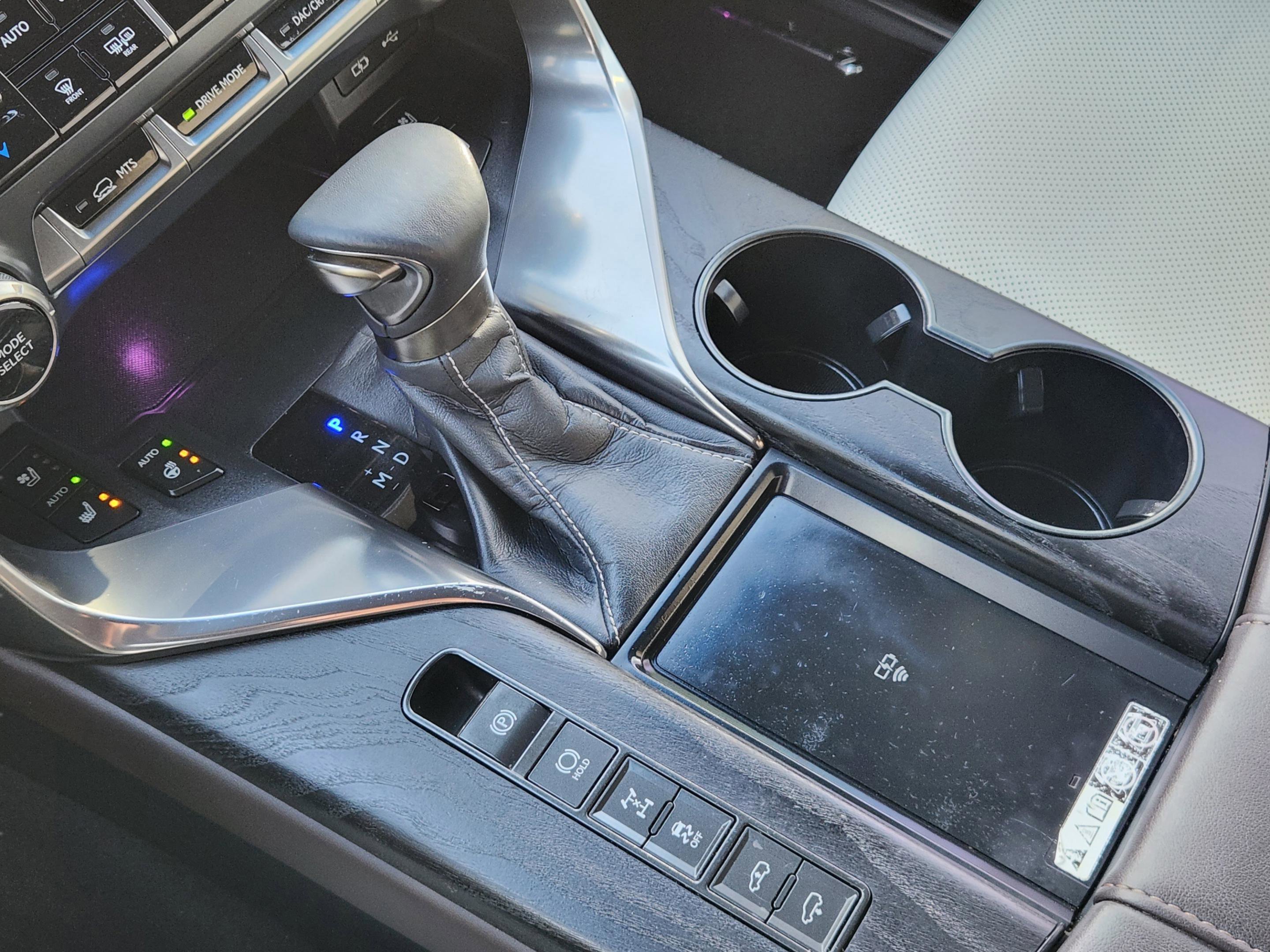 Used 2023 Lexus LX 600 4WD w/ Accessory Package (Z1) image 15