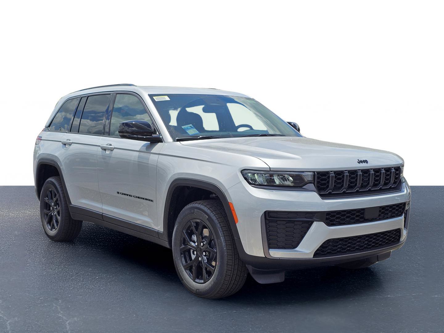 New 2026 Jeep Grand Cherokee Altitude RWD image 5